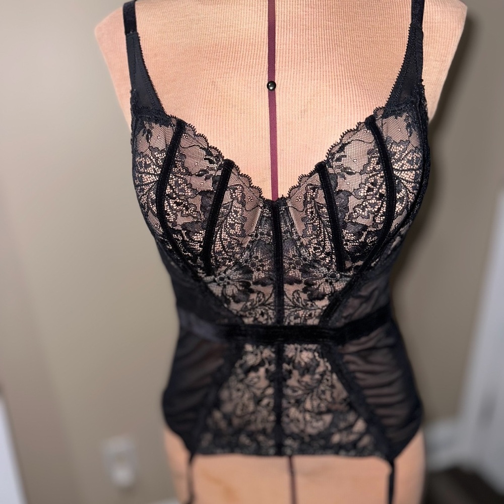 ! Adore Me Women's Black  corset36 DD